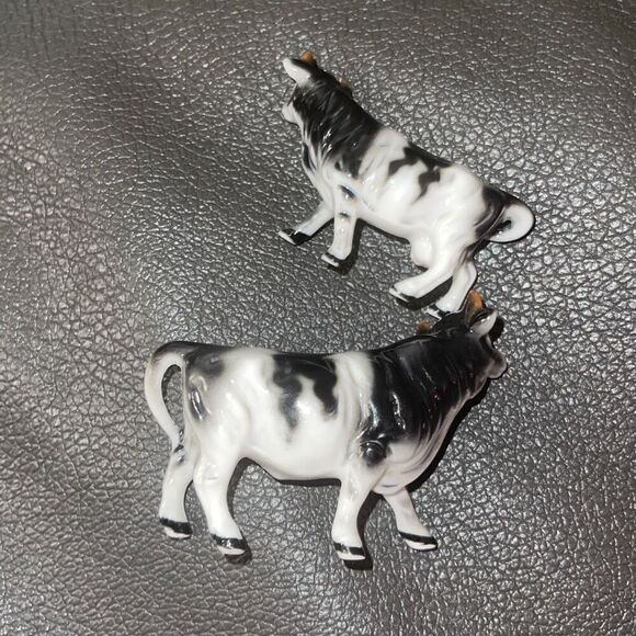 Vintage Bone China 2 Black and White cows - Picture 5 of 5